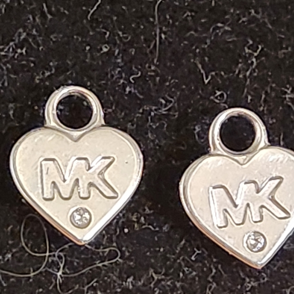 Michael Kors Silver Heart Pendant Charms - Picture 4 of 6